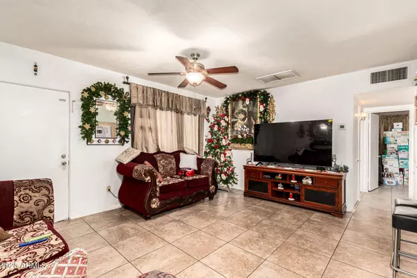 Mesa, AZ 85203,408 E 3RD Street