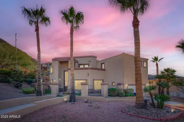 1543 E MISSION Lane, Phoenix, AZ 85020