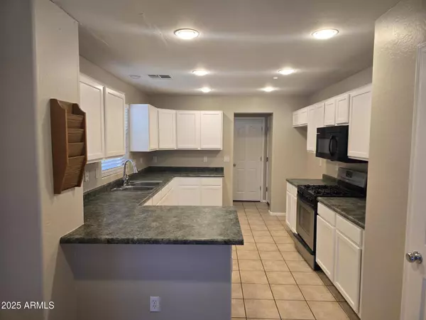 Gilbert, AZ 85295,2644 E MEGAN Street