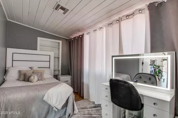 Tucson, AZ 85713,3273 E 27TH Street