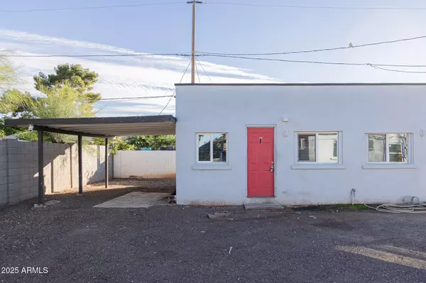 Phoenix, AZ 85008,2537 E WILLETTA Street #1