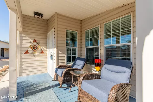 Apache Junction, AZ 85119,3301 S GOLDFIELD Road #2122