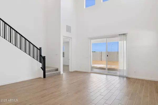 Waddell, AZ 85355,17842 W VOGEL Avenue