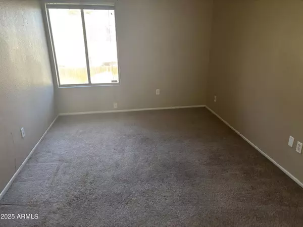 Glendale, AZ 85302,5919 W GOLDEN Lane