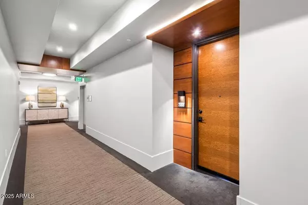 Paradise Valley, AZ 85253,6166 N Scottsdale Road #B2008