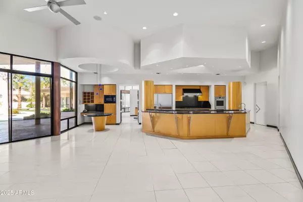 Paradise Valley, AZ 85253,7140 E BLUEBIRD Lane