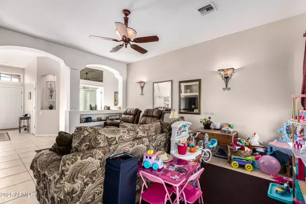 Casa Grande, AZ 85122,450 W CASA GRANDE LAKES Boulevard