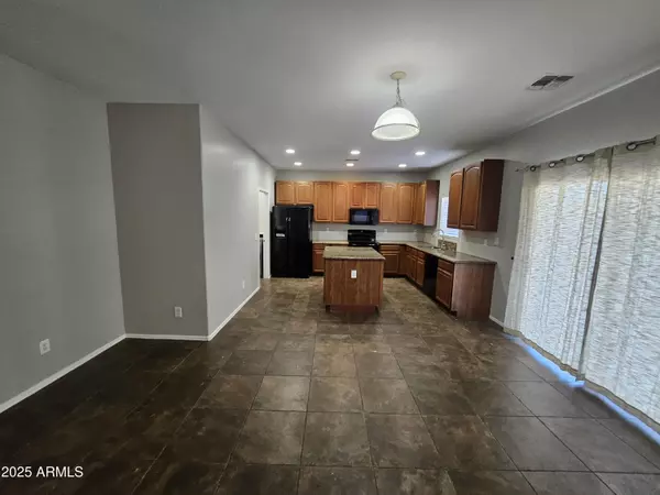 San Tan Valley, AZ 85143,1294 W AGRARIAN HILLS Drive