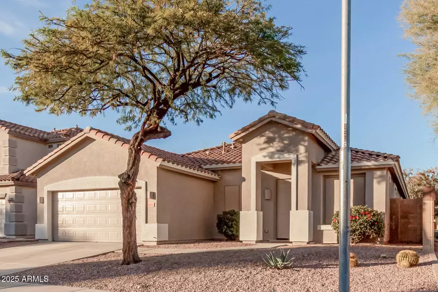 16818 W TONBRIDGE Street, Surprise, AZ 85374