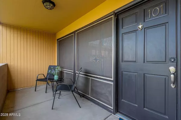 Phoenix, AZ 85015,6501 N 17th Avenue #101