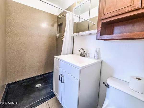 Mesa, AZ 85202,1609 W Capri Avenue