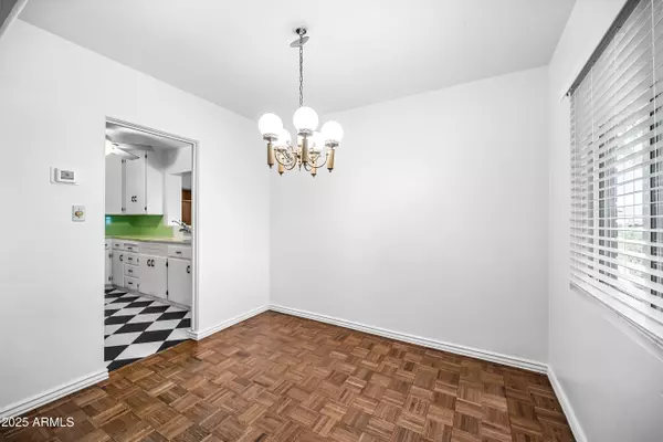 Phoenix, AZ 85008,4039 E CAMBRIDGE Avenue