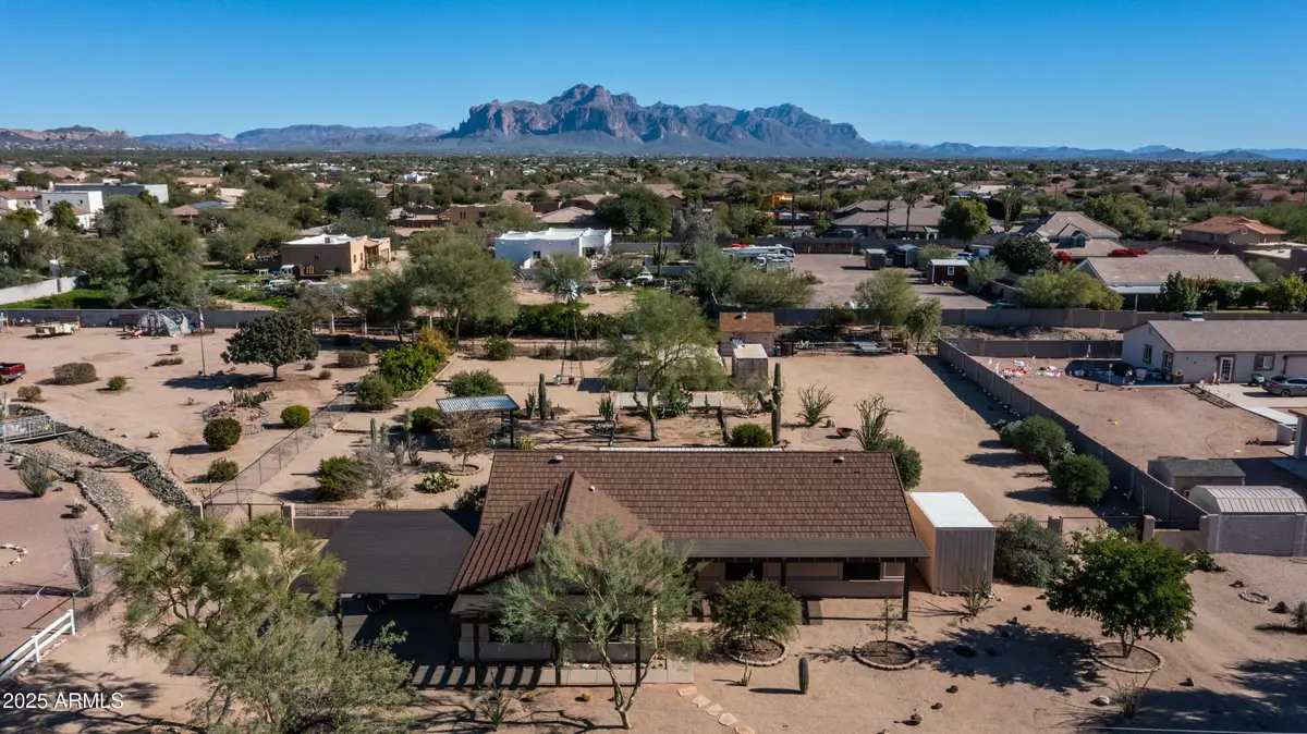 Mesa, AZ 85207,833 N 110TH Street