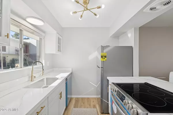 4610 N 68TH Street #409, Scottsdale, AZ 85251