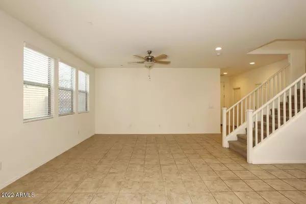 Phoenix, AZ 85032,4717 E BETTY ELYSE Lane