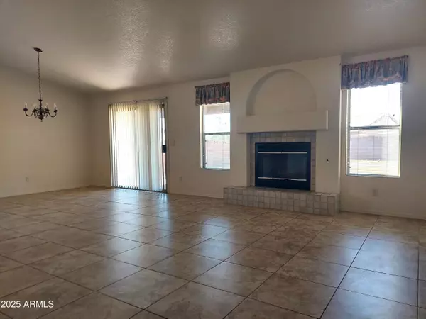 Sierra Vista, AZ 85650,3858 Plaza De La Yerba --