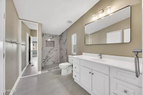 Buckeye, AZ 85326,2000 S APACHE Road #220