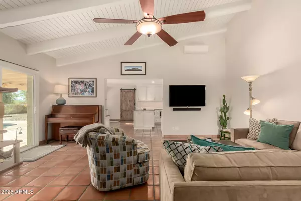 Scottsdale, AZ 85254,6739 E HEARN Road