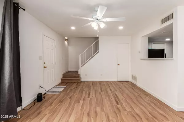 Phoenix, AZ 85040,4001 S 45TH Street