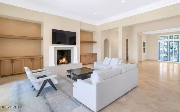 Paradise Valley, AZ 85253,3905 E SIERRA VISTA Drive