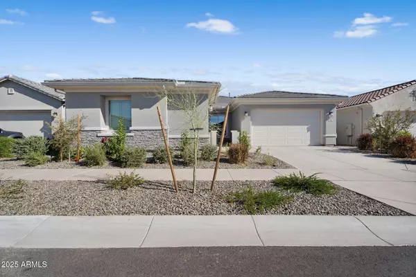 Apache Junction, AZ 85120,866 W FLATIRON Trail W