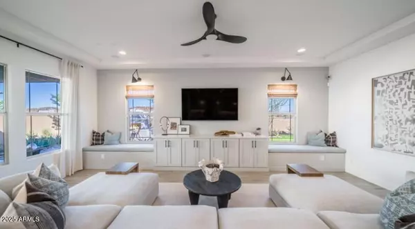 Queen Creek, AZ 85142,18956 E DRUIDS GLEN Road