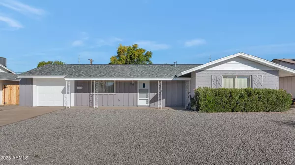 10126 W DESERT HILLS Drive, Sun City, AZ 85351