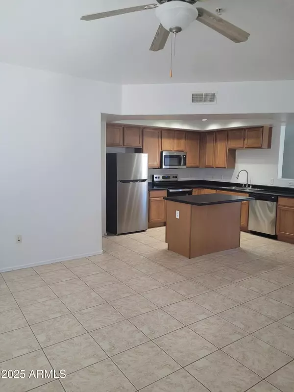 Tempe, AZ 85288,280 S EVERGREEN Road #1312