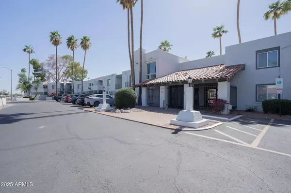 Scottsdale, AZ 85251,3314 N 68TH Street #201