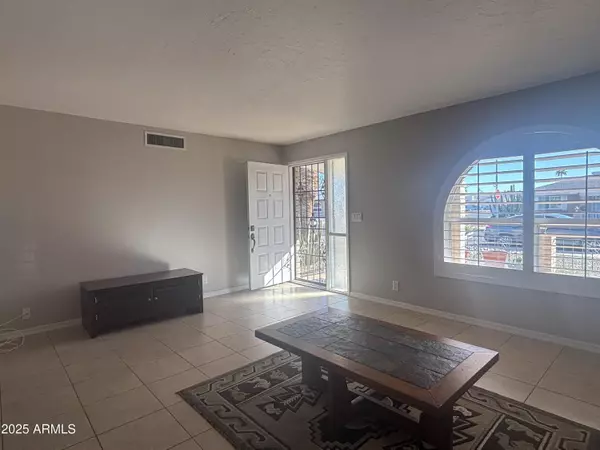 Mesa, AZ 85206,4564 E EDGEWOOD Avenue