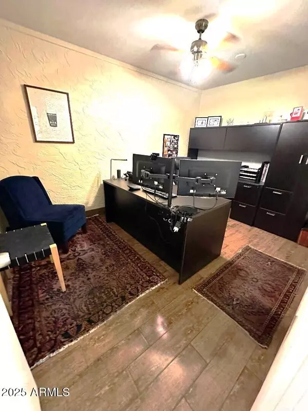 Phoenix, AZ 85032,14819 N CAVE CREEK Road #18