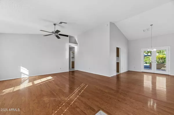 Mesa, AZ 85206,746 LEISURE WORLD --