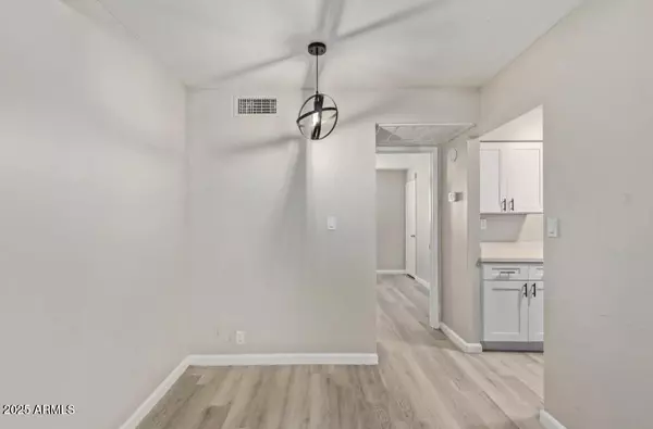 3406 E PINCHOT Avenue #12, Phoenix, AZ 85018