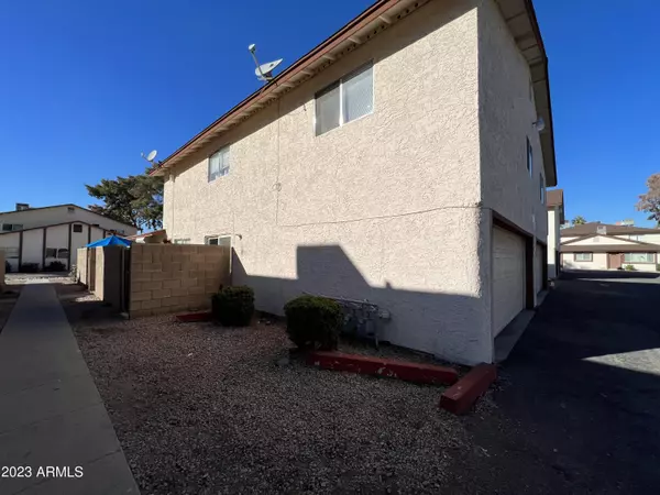 Mesa, AZ 85203,860 E BROWN Road #24