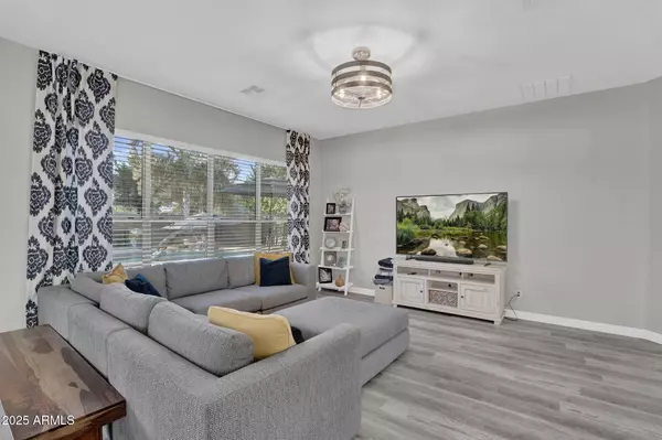 Mesa, AZ 85209,10226 E LAKEVIEW Avenue