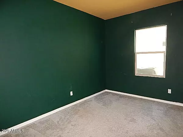 Tolleson, AZ 85353,9517 W ILLINI Street