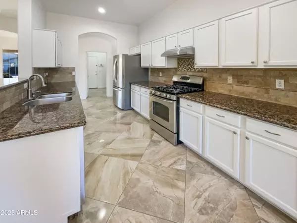 Chandler, AZ 85286,1900 E WOODSMAN Place