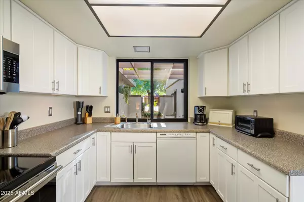 Scottsdale, AZ 85250,7718 E VISTA Drive