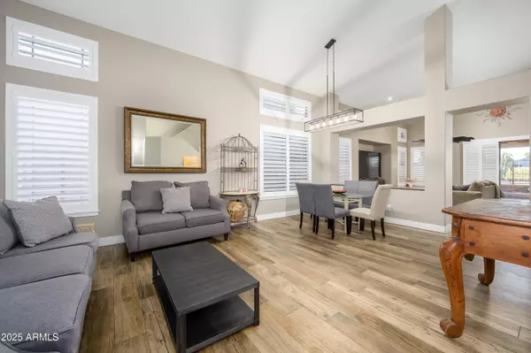 San Tan Valley, AZ 85143,29986 N LITTLE LEAF Drive