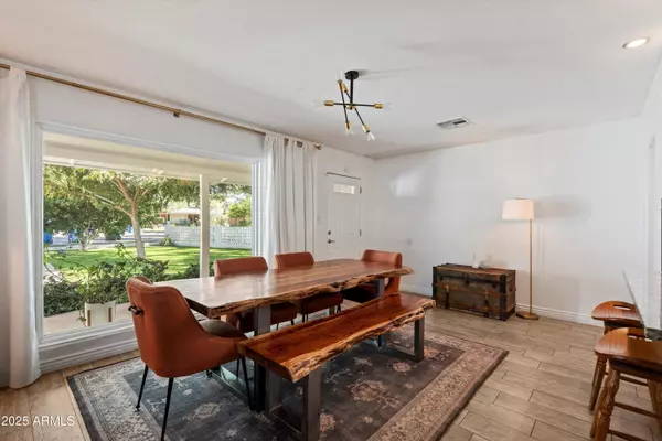 Phoenix, AZ 85016,3324 N 25TH Street