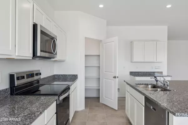 Casa Grande, AZ 85122,175 S ALMONER Lane S