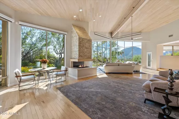 Paradise Valley, AZ 85253,7007 N 59TH Place