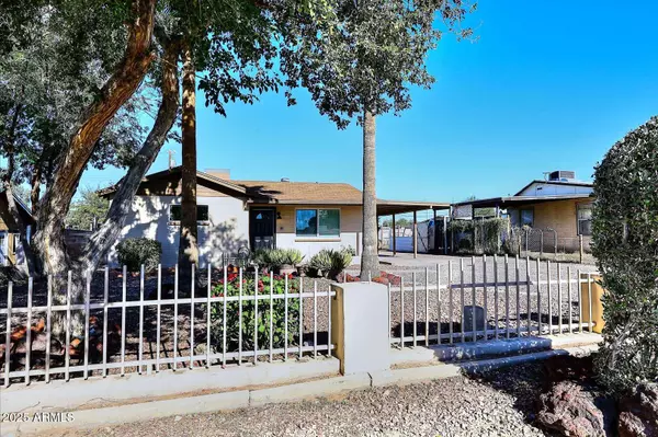 Phoenix, AZ 85020,1136 E EVA Street