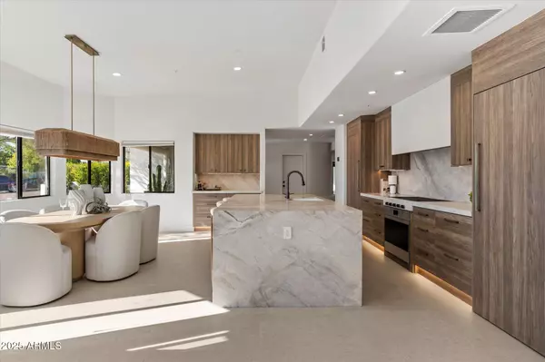 Paradise Valley, AZ 85253,7042 E ORANGE BLOSSOM Lane