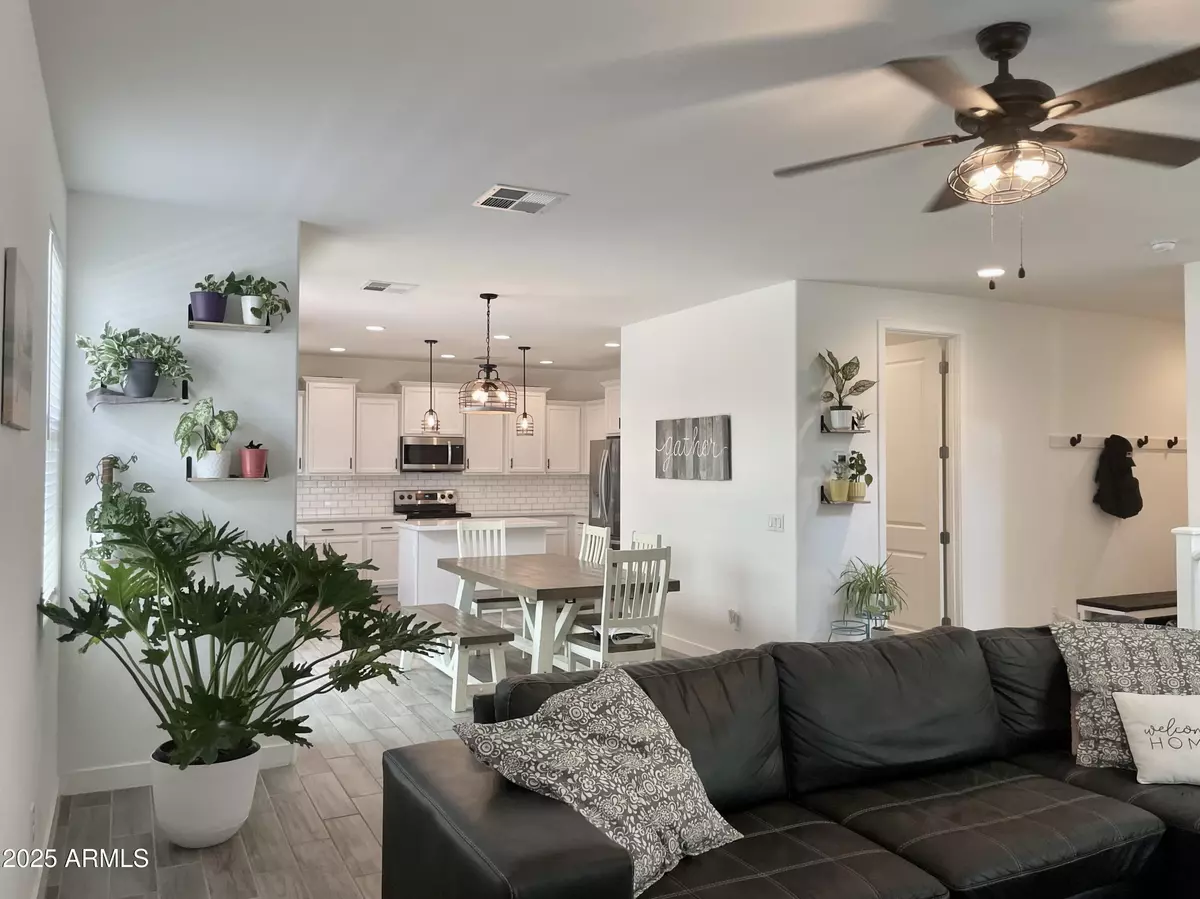 Mesa, AZ 85212,5549 S DILLON --