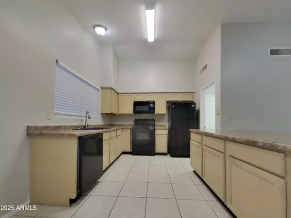 Mesa, AZ 85207,7455 E MCLELLAN Road