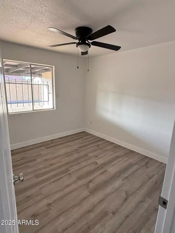 Phoenix, AZ 85035,1830 N 54th Lane