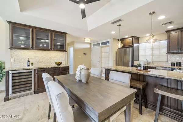 Phoenix, AZ 85016,3055 E ROSE Lane