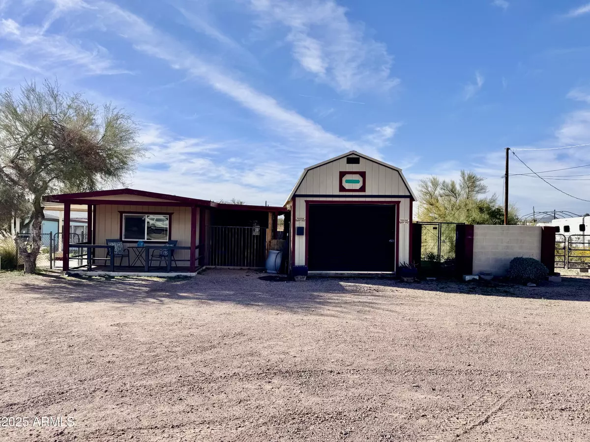 Apache Junction, AZ 85119,174 N HILTON Road