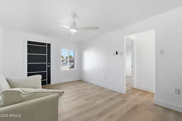 Phoenix, AZ 85007,1137 W MOHAVE Street